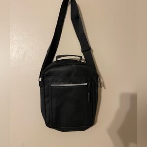 Duchamp London Crossbody Bag Black Travel Sling Black